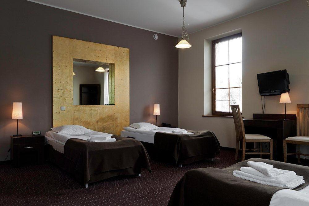 A' PROPOS Hotel, Restauracja, Club Wałbrzych Cameră foto